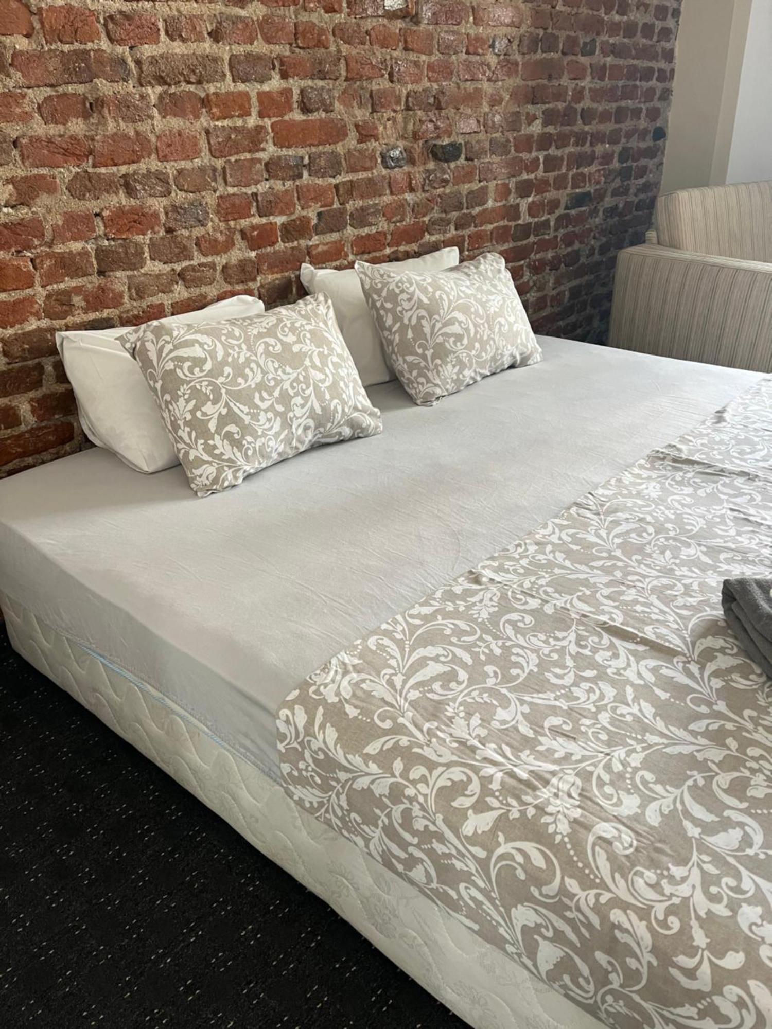 Vel House Hostel Plovdiv Ngoại thất bức ảnh